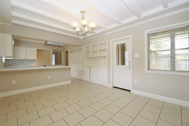 Building Photo - 4629 Carleen Rd