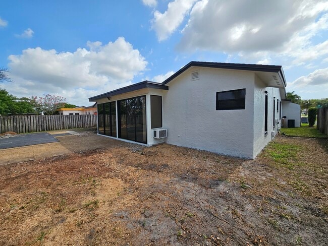 Building Photo - 22687 SW 53rd Ave