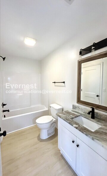 Building Photo - 879 Wheeler Ave