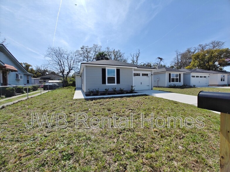 Primary Photo - 2956 Rayford St