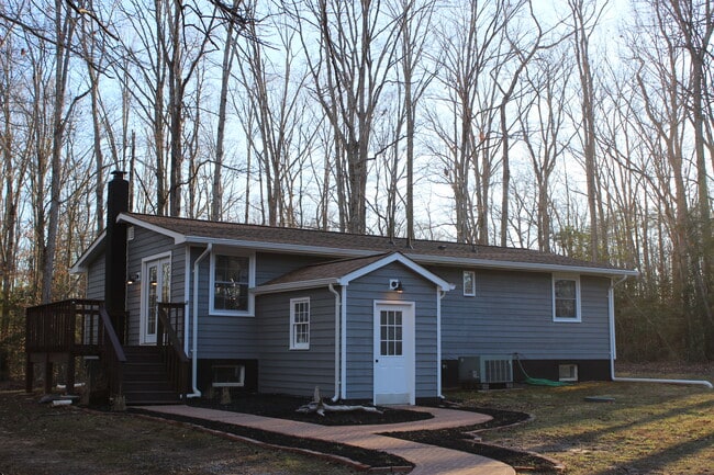 Building Photo - 9033 Rapidan Dr