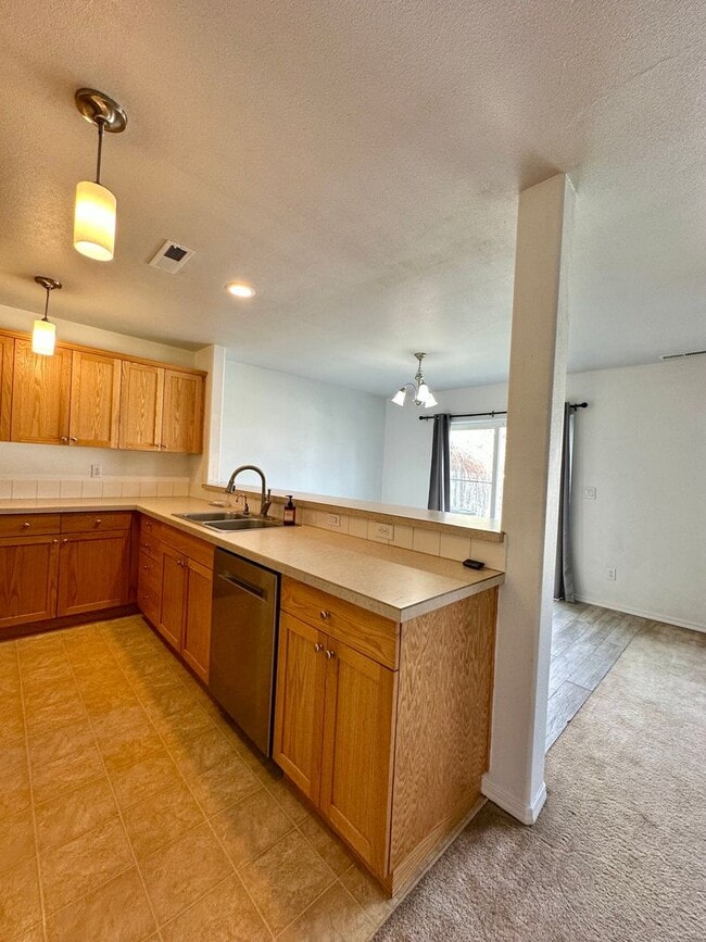 Building Photo - 2895 SW Indian Ave