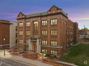 Building Photo - Charming 1-Bed 1-Bath Available Now!