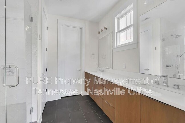 Building Photo - 1408 Edgehill Ave