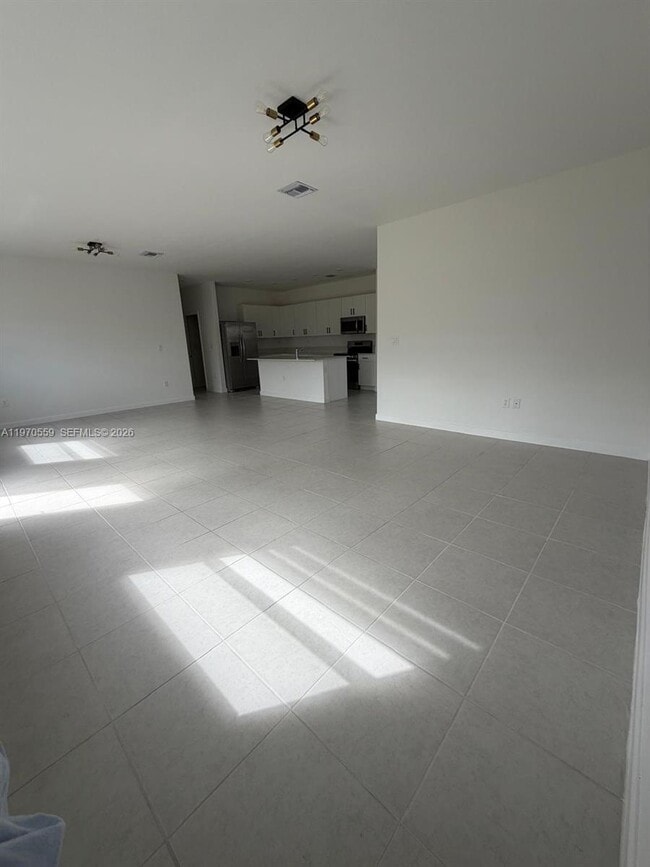 Building Photo - 2638 SE 9th St