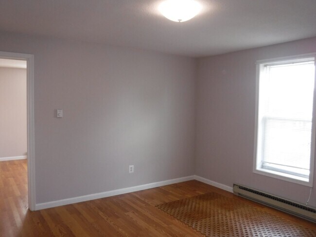 Building Photo - 416 Salem Ave