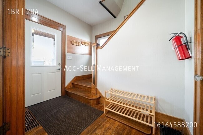 Building Photo - 1038 Crosby St NW