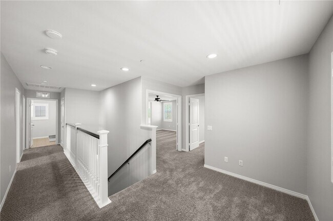 Building Photo - 37749 Fiesta Flower St
