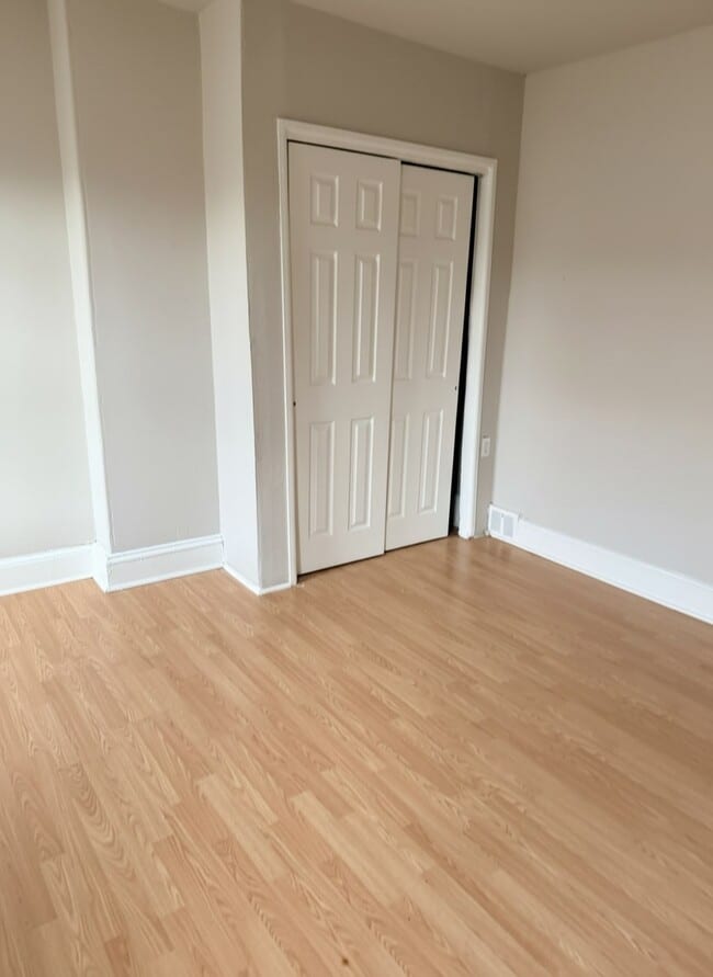 Building Photo - 88 E Garfield St