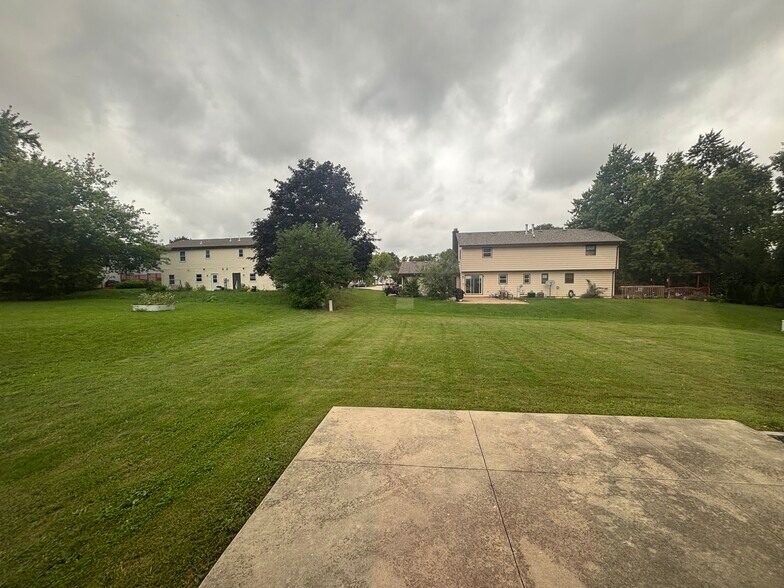 Backyard - 700 E College Ave