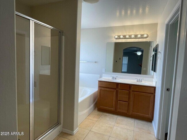 Building Photo - 6942 E San Tan Way