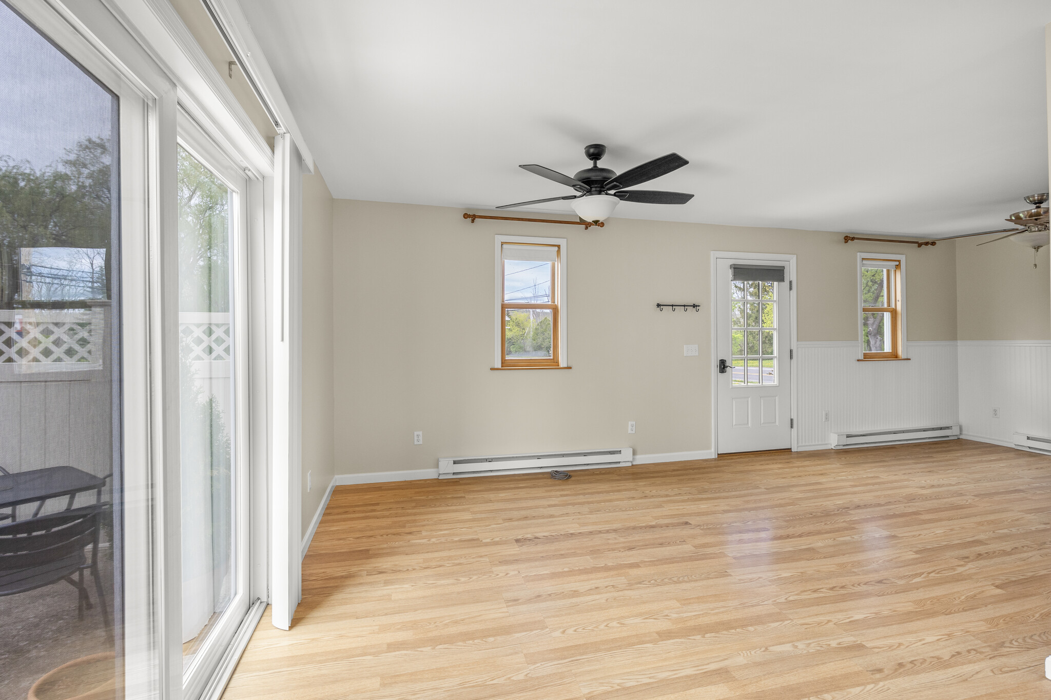 Apt E Living Room - 292 Mansion St