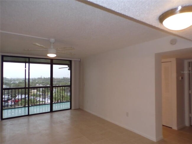 Building Photo - 21405 Olean Blvd