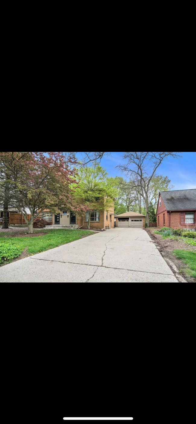 Building Photo - 1712 E Stadium Blvd