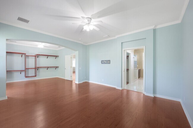 Building Photo - 9250 Estero River Cir