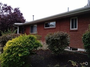 Building Photo - Coming Soon!! Stunning Bonneville Hills 3b...