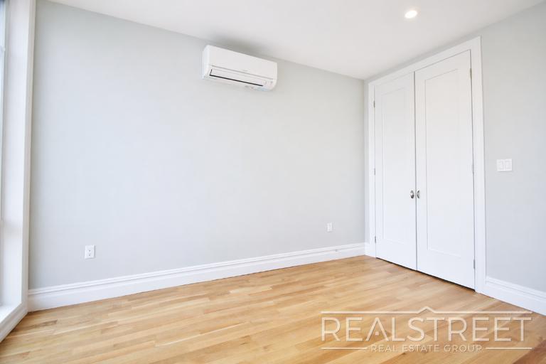 Building Photo - Stunning New 1 Bed in Bed Stuy Condo building