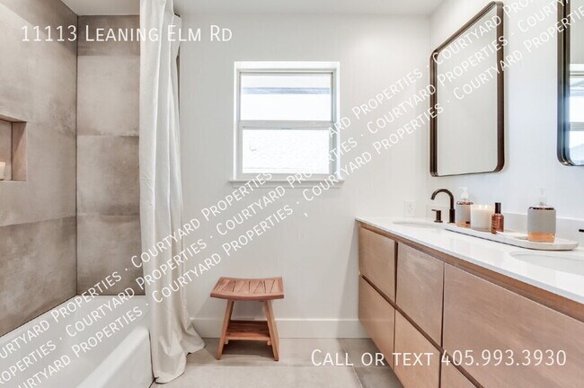 Building Photo - 11113 Leaning Elm Rd