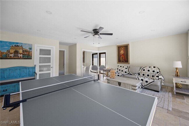 Building Photo - 1890 Oakes Blvd