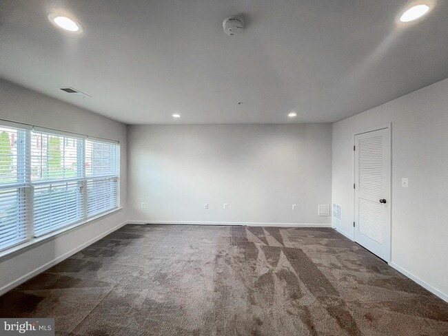 Building Photo - 15501 Newtonmore Ln