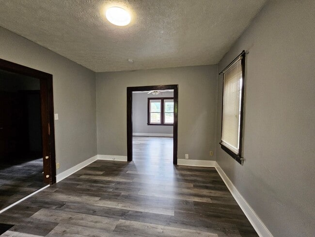 Primary Photo - 3 bedroom Townhome for rent in Mt Washington!
