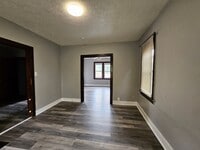 Building Photo - 3 bedroom Townhome for rent in Mt Washington!