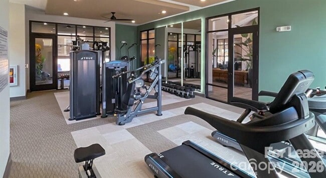 Building Photo - 17014 Fairmount Way