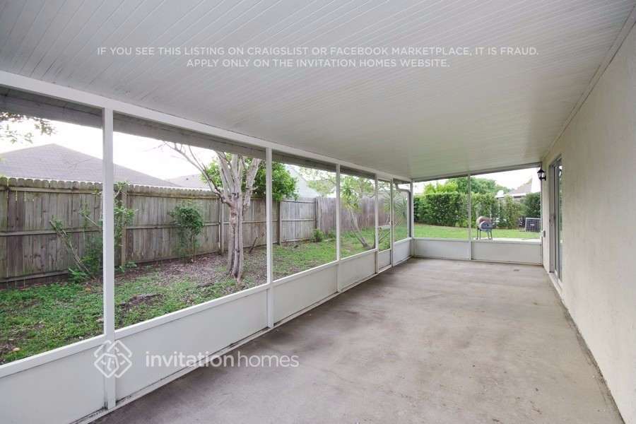 Building Photo - 438 Cadenza Dr