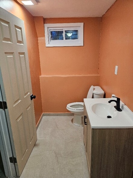 Building Photo - 4 Eva Cir