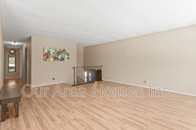 Building Photo - 4850 McAllister Ave NE