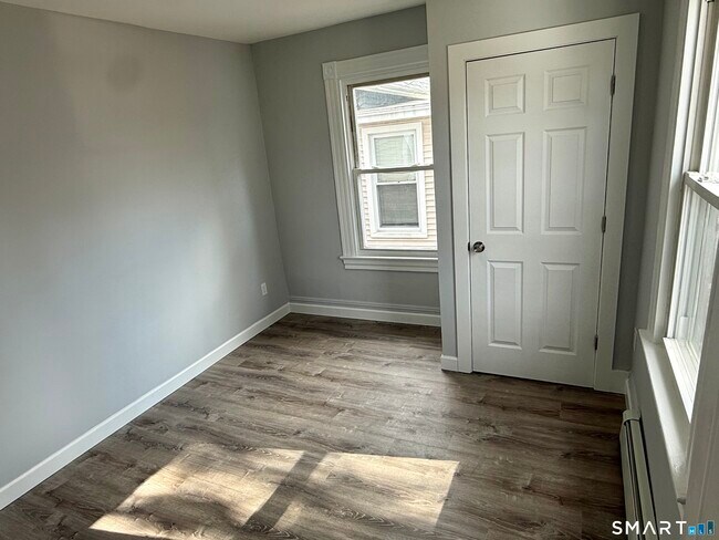 Building Photo - 78 McKinley Ave