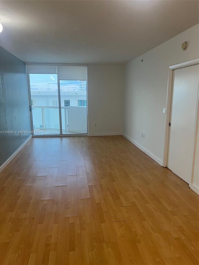 Building Photo - 6365 Collins Ave