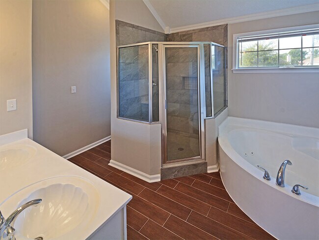 Building Photo - 3 Bedroom with Bonus Room, 2.5 Bathroom Ne...