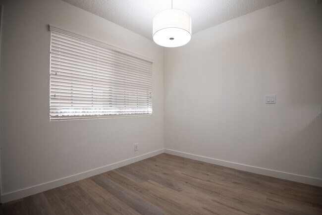 Building Photo - 11225 Huston St