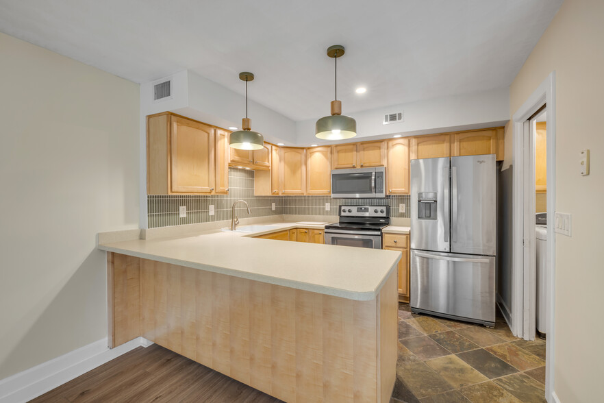 Building Photo - 1 Timberline Trl