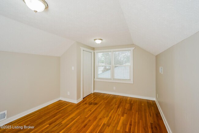 Building Photo - 4200 Berkshire Ave