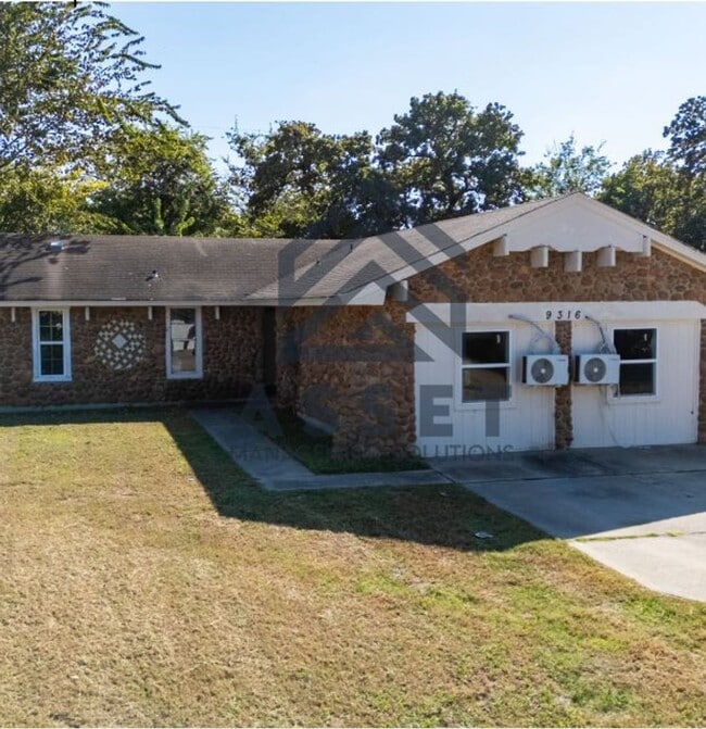 Building Photo - Charming 5 Bedroom Home Available for Lease or Rent to Own!