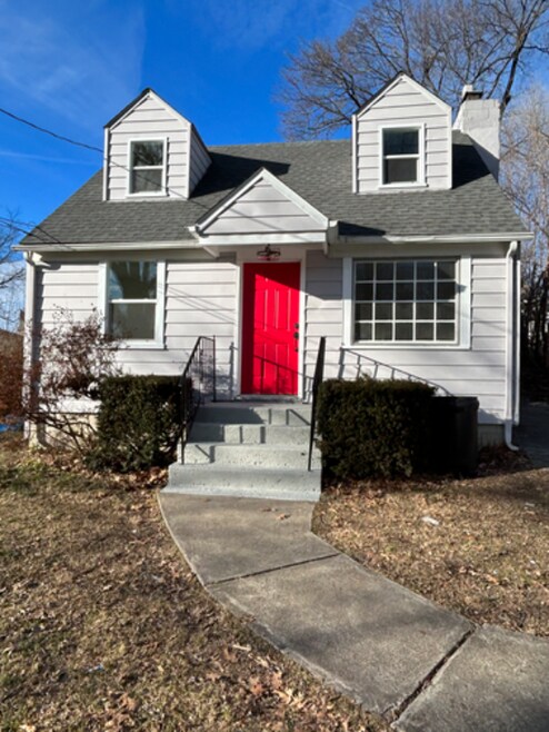 Building Photo - 10 Maple Way