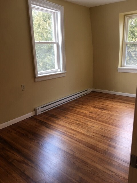 Building Photo - 15 LLC-10 Macomb