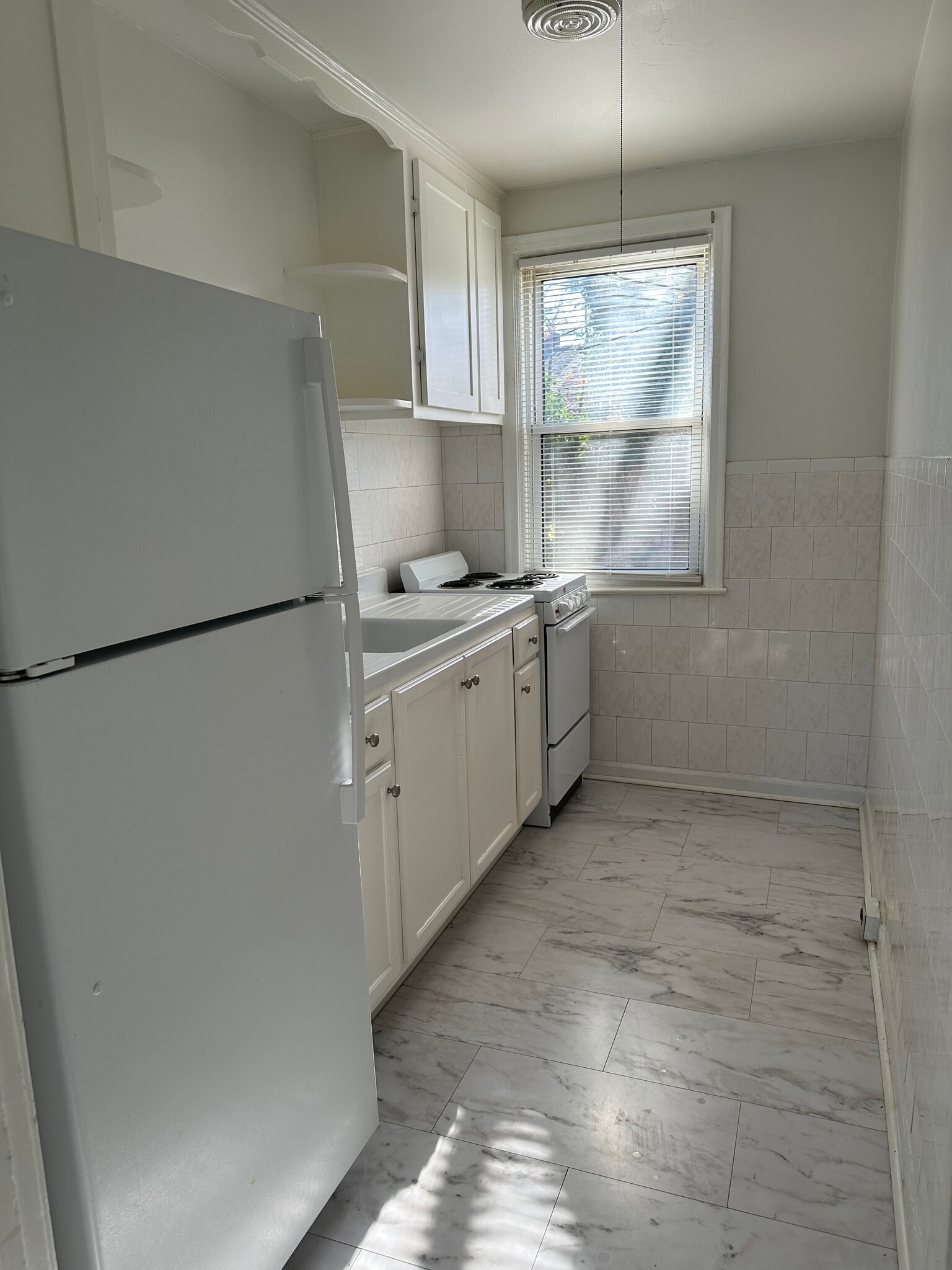 Building Photo - 3 Corbin Ct