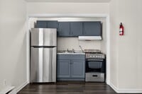 Building Photo - 9-15 Sanhican Dr