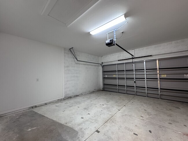 Building Photo - 1223 Koltenborn Rd
