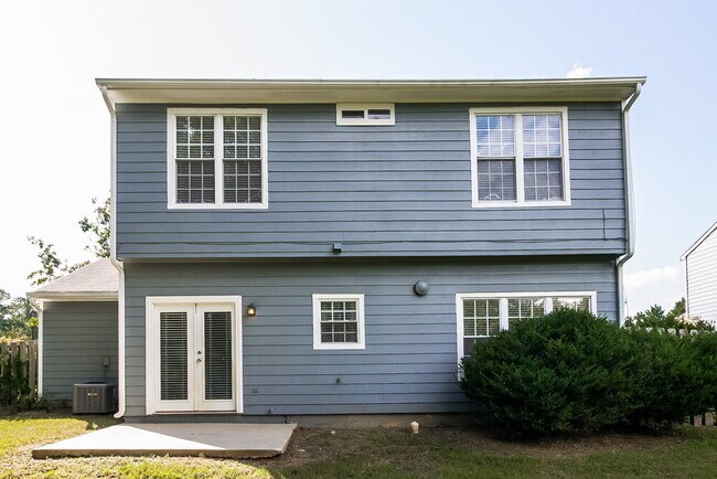 Building Photo - 2710 Park Ave