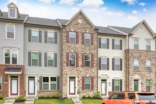 Building Photo - 7920 Big Roundtop Rd