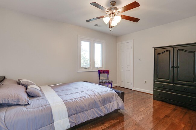 Building Photo - 1412 Coventry Ln