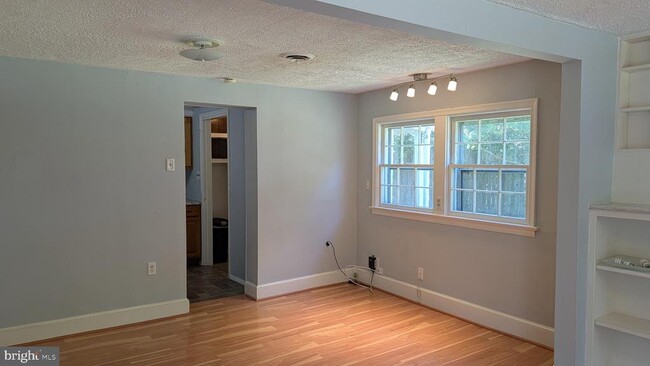 Building Photo - 6497 Windham Ave