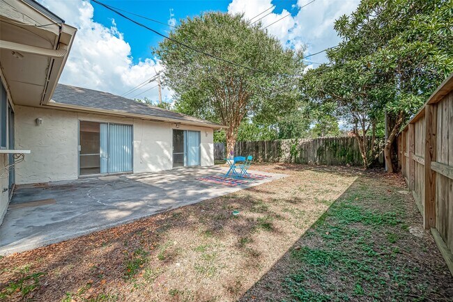 Building Photo - 10607 Silkwood Dr