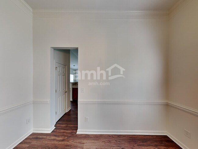 Building Photo - 13424 Planters Row Dr