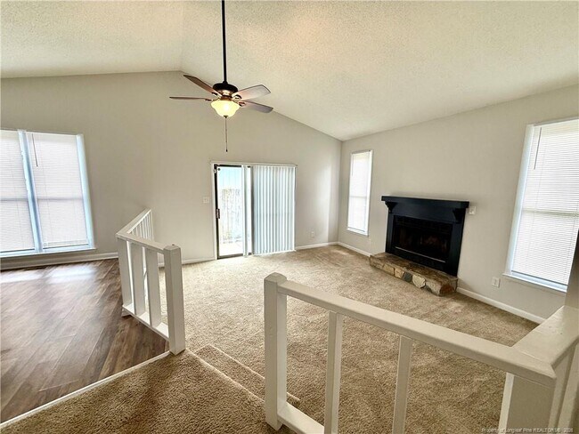 Building Photo - 6868 Candlewood Dr