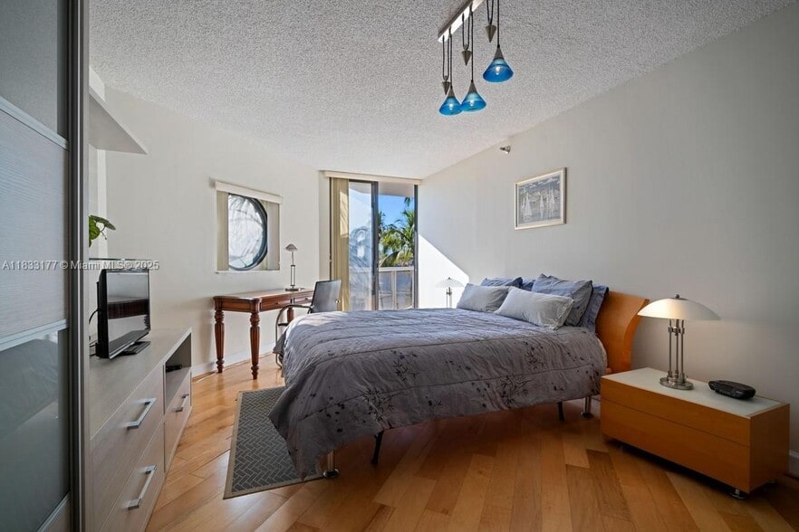 Building Photo - 3610 Yacht Club Dr